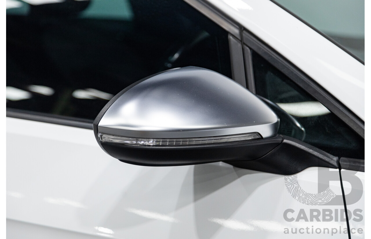 02/2015 Volkswagen Golf R (AWD) MK7 AU MY15 5D Hatchback White Turbo 2.0L