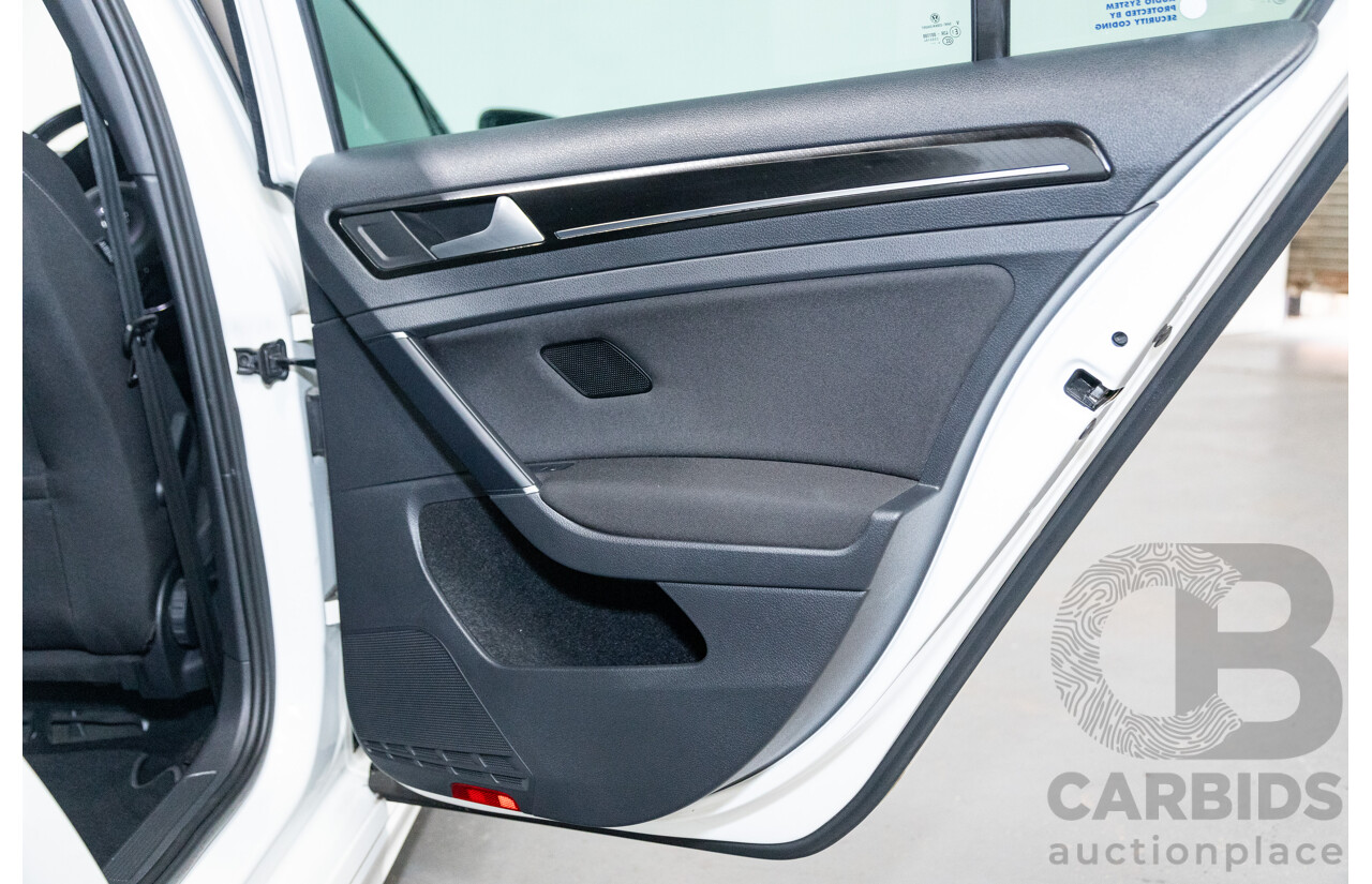 02/2015 Volkswagen Golf R (AWD) MK7 AU MY15 5D Hatchback White Turbo 2.0L