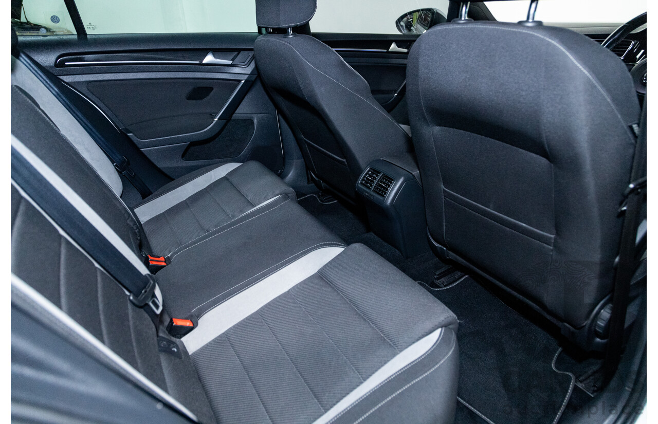 02/2015 Volkswagen Golf R (AWD) MK7 AU MY15 5D Hatchback White Turbo 2.0L