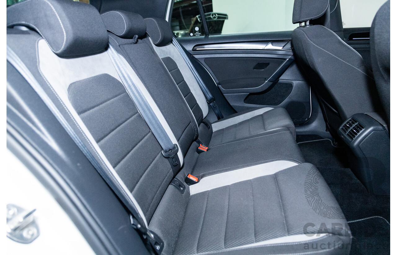 02/2015 Volkswagen Golf R (AWD) MK7 AU MY15 5D Hatchback White Turbo 2.0L