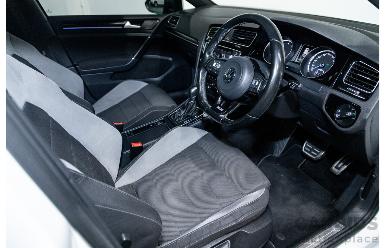 02/2015 Volkswagen Golf R (AWD) MK7 AU MY15 5D Hatchback White Turbo 2.0L