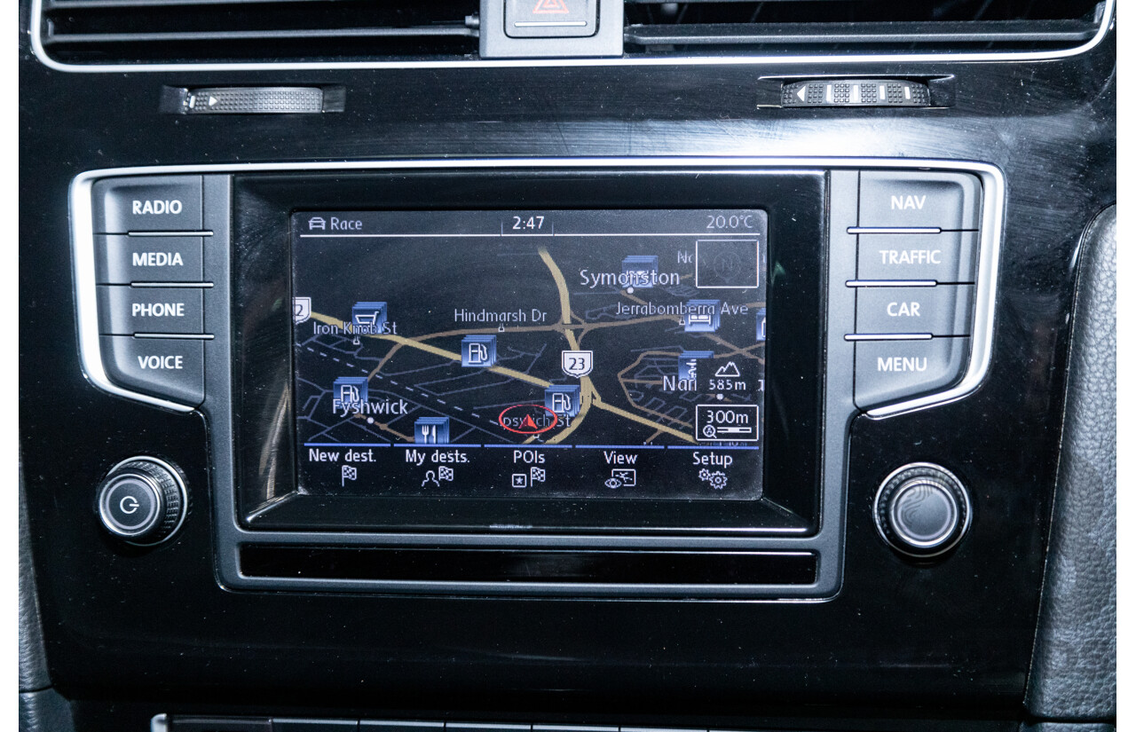 02/2015 Volkswagen Golf R (AWD) MK7 AU MY15 5D Hatchback White Turbo 2.0L