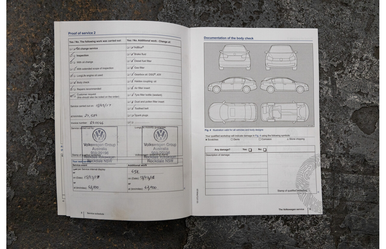 02/2015 Volkswagen Golf R (AWD) MK7 AU MY15 5D Hatchback White Turbo 2.0L