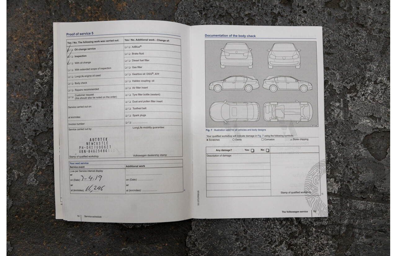 02/2015 Volkswagen Golf R (AWD) MK7 AU MY15 5D Hatchback White Turbo 2.0L