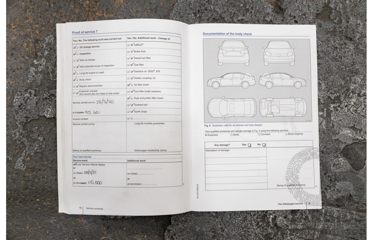 02/2015 Volkswagen Golf R (AWD) MK7 AU MY15 5D Hatchback White Turbo 2.0L