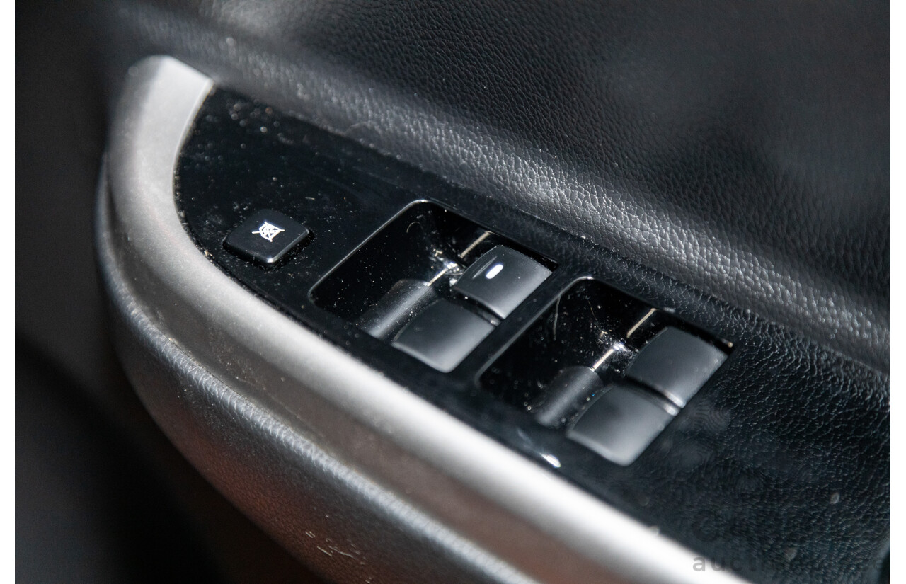 10/2020 Mitsubishi Triton GSR (4x4) MR MY20 Double Cab P/Up Sunflare Orange Turbo Diesel 2.4L