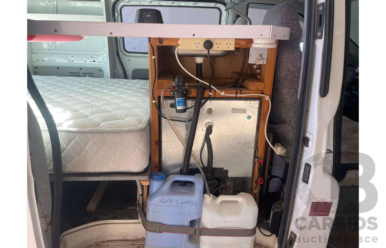 9/2005 Mercedes-Benz Vito 109cdi LONG Hi-Roof  4d Van White 2.1L - Campervan