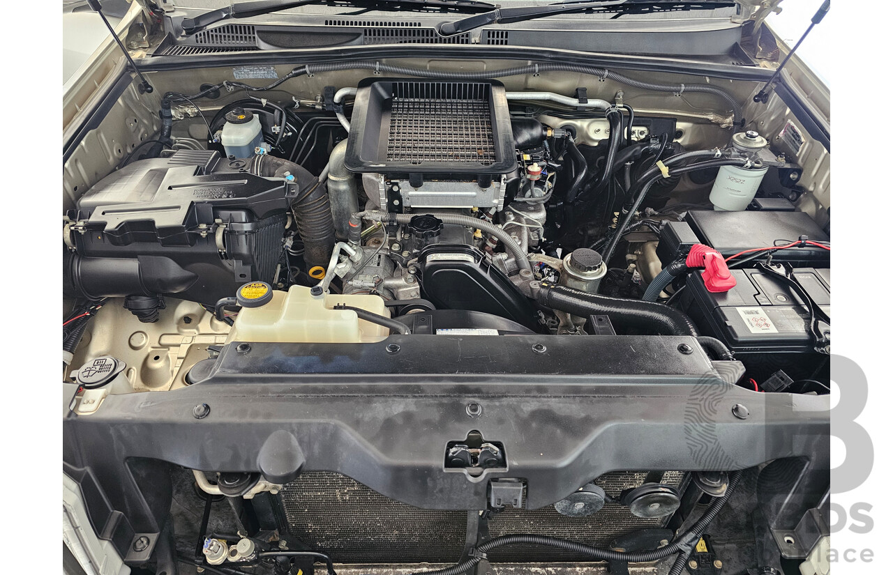 10/2005 Toyota Landcruiser Prado GXL (4x4) KZJ120R 4d Wagon Gold 3.0L