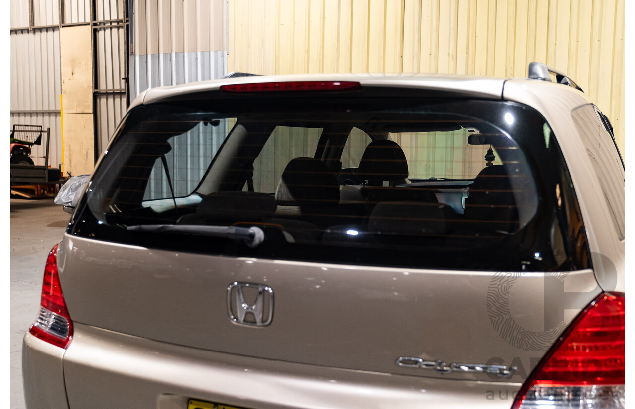 9/2005 Honda Odyssey 4d Wagon Metallic Gold 2.4L