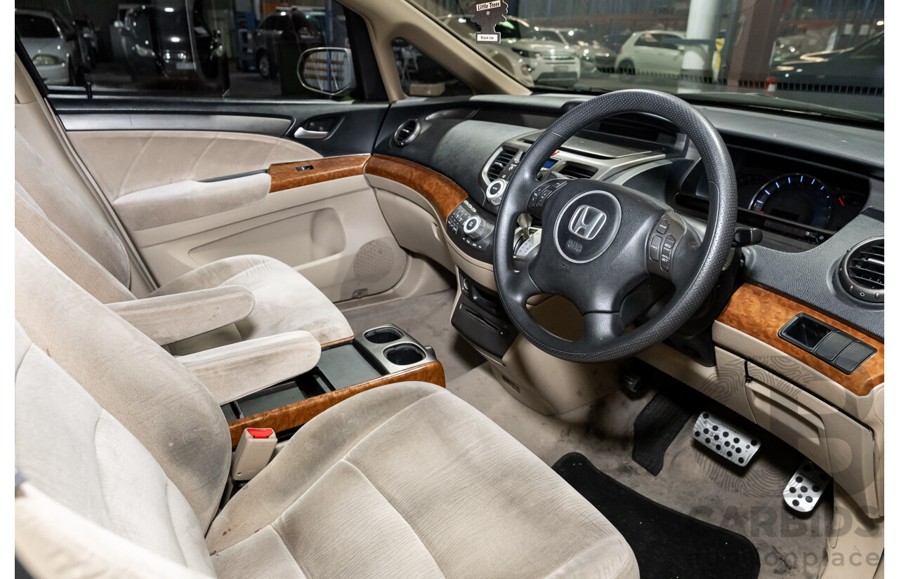 9/2005 Honda Odyssey 4d Wagon Metallic Gold 2.4L