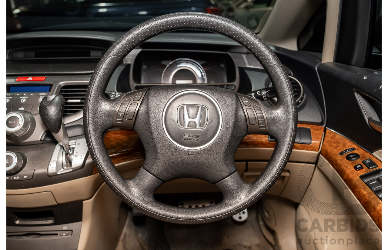 9/2005 Honda Odyssey 4d Wagon Metallic Gold 2.4L