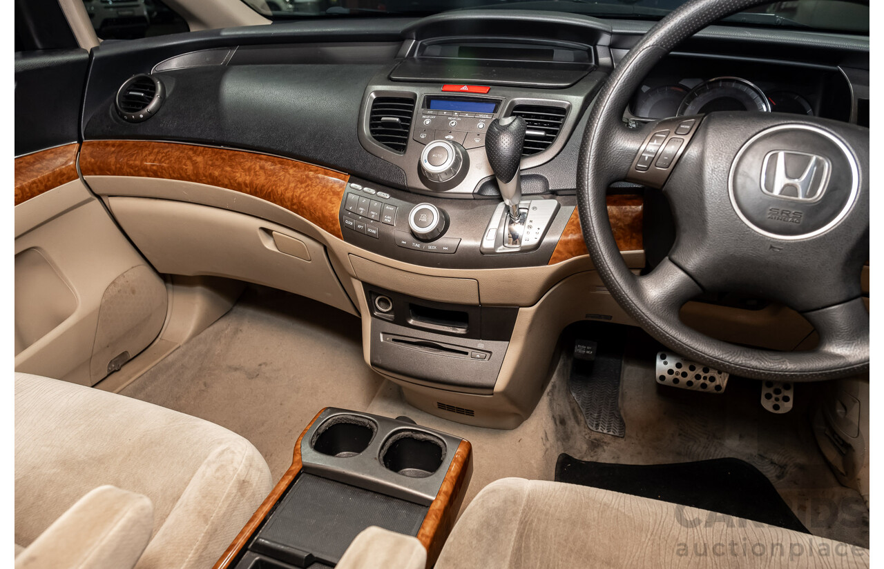 9/2005 Honda Odyssey 4d Wagon Metallic Gold 2.4L