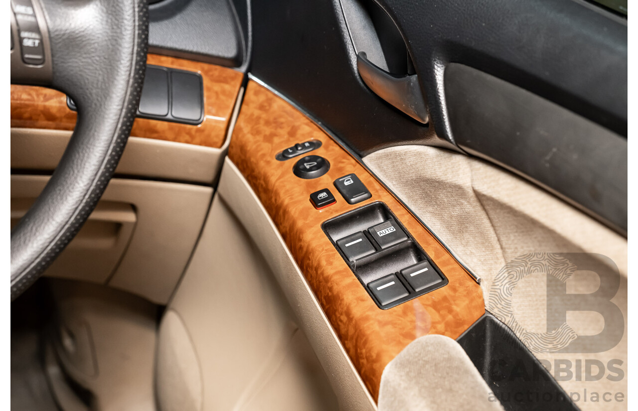 9/2005 Honda Odyssey 4d Wagon Metallic Gold 2.4L