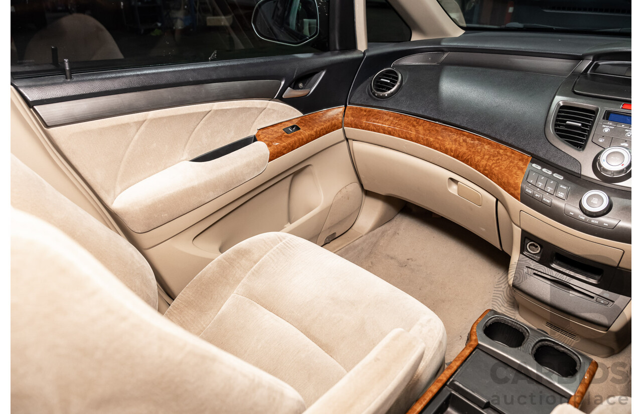 9/2005 Honda Odyssey 4d Wagon Metallic Gold 2.4L