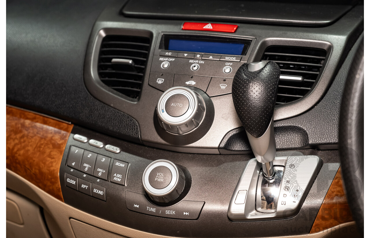 9/2005 Honda Odyssey 4d Wagon Metallic Gold 2.4L