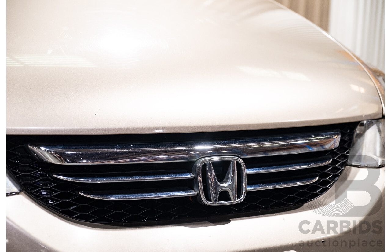 9/2005 Honda Odyssey 4d Wagon Metallic Gold 2.4L