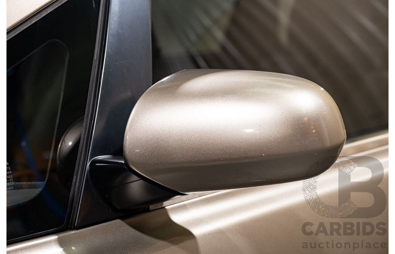 9/2005 Honda Odyssey 4d Wagon Metallic Gold 2.4L