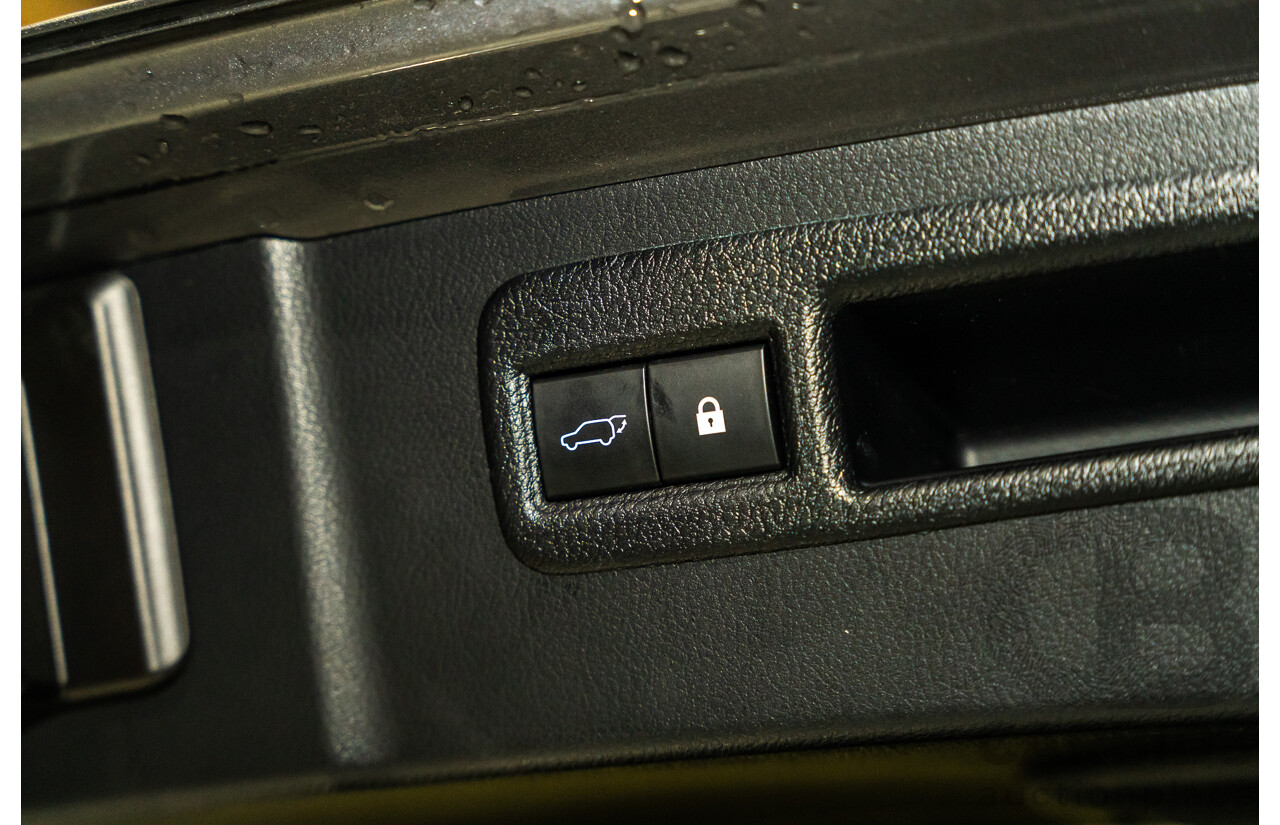 11/2019 Lexus NX300 F-Sport (AWD) AGZ10R MY20 4d Wagon Metallic Grey Turbo 2.0L