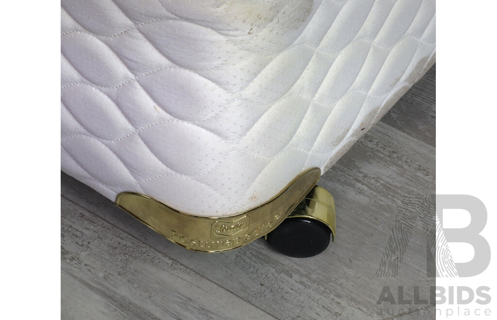 King Size Oak Sleigh Bed by Wentworth Furniture