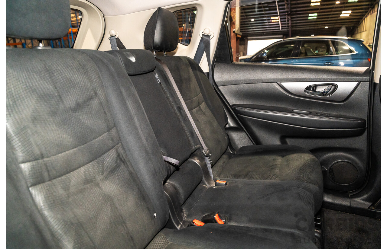 6/2016 Nissan X-Trail ST (fwd) T32 4d Wagon White 2.5L - 7 Seater