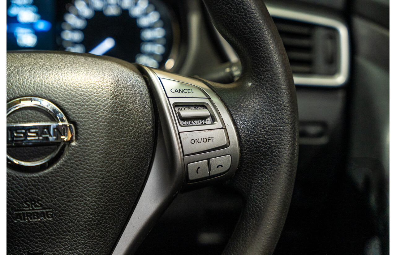 6/2016 Nissan X-Trail ST (fwd) T32 4d Wagon White 2.5L - 7 Seater