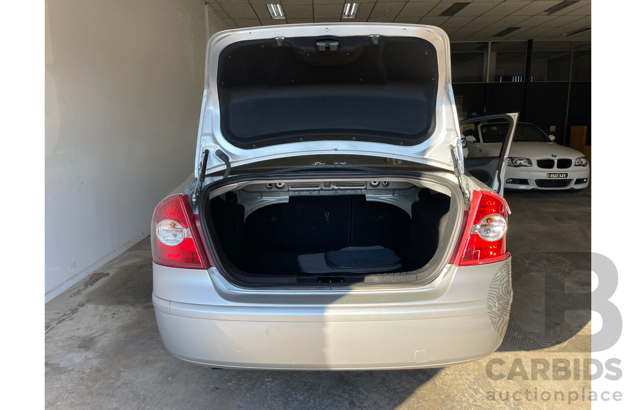 11/2007 Ford Focus LX FWD LT 4D Sedan Silver 2.0L