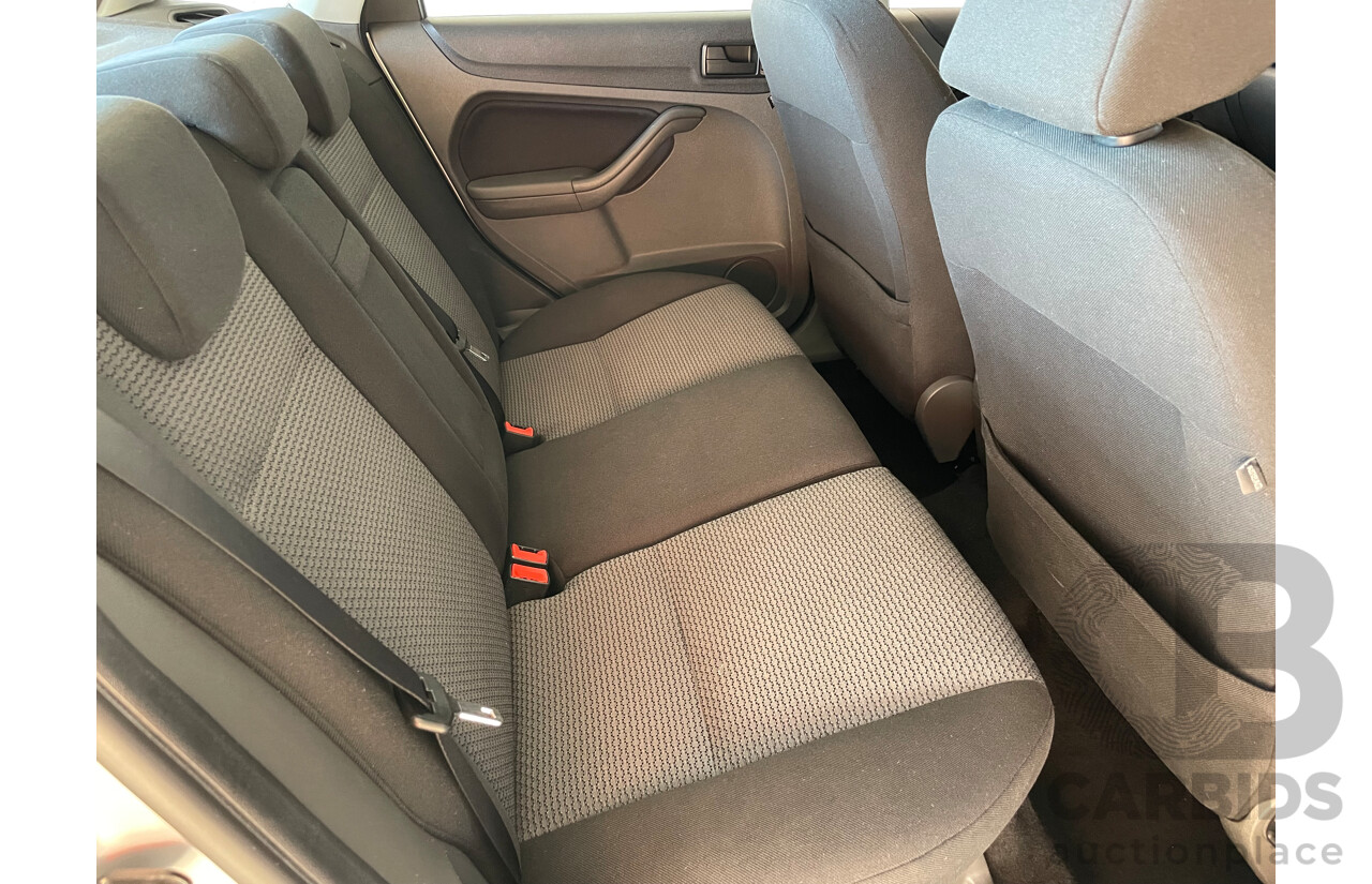 11/2007 Ford Focus LX FWD LT 4D Sedan Silver 2.0L