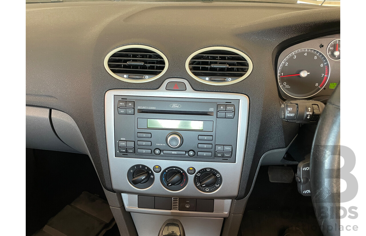 11/2007 Ford Focus LX FWD LT 4D Sedan Silver 2.0L