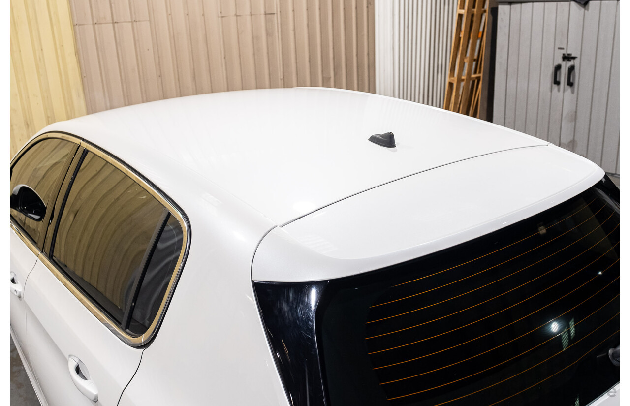 5/2015 Peugeot 308 Allure BLUE HDi T9 5d Hatchback White Turbo Diesel 2.0L