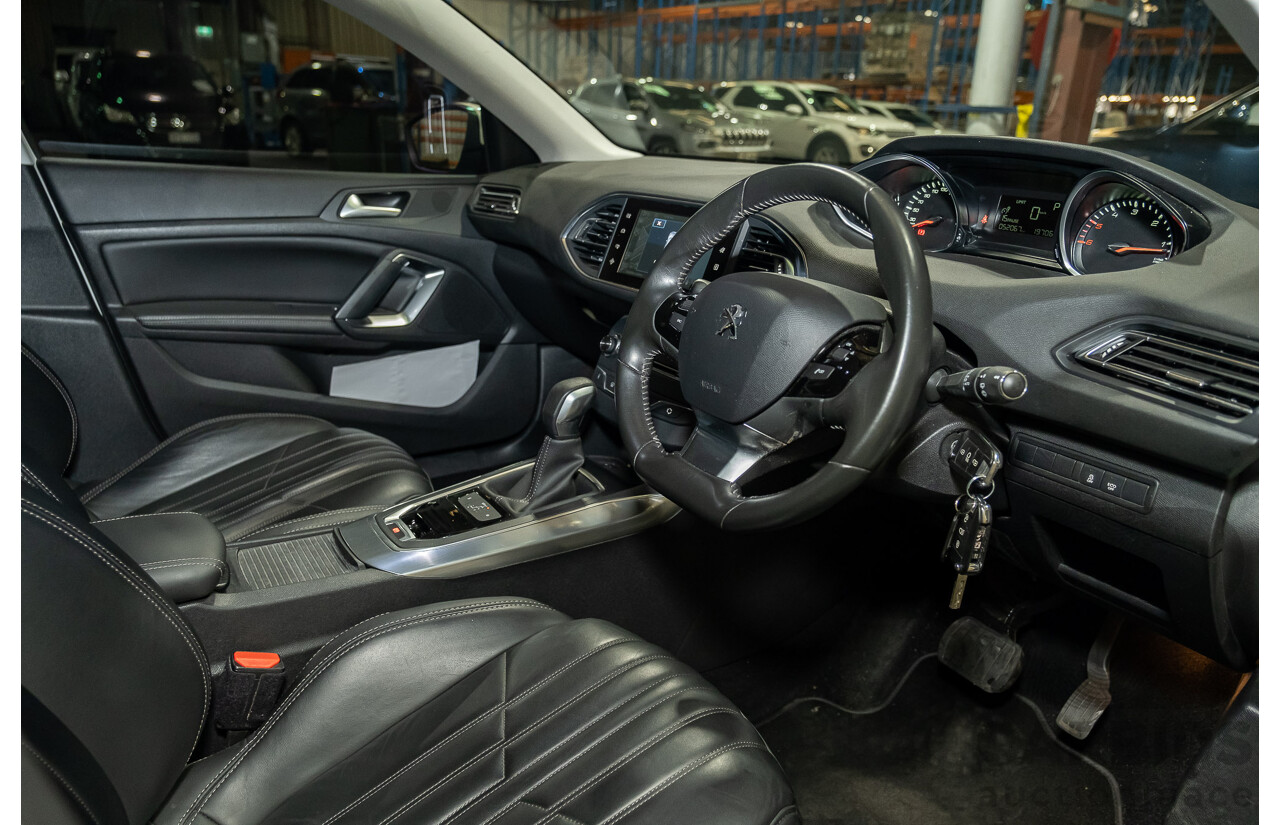 5/2015 Peugeot 308 Allure BLUE HDi T9 5d Hatchback White Turbo Diesel 2.0L