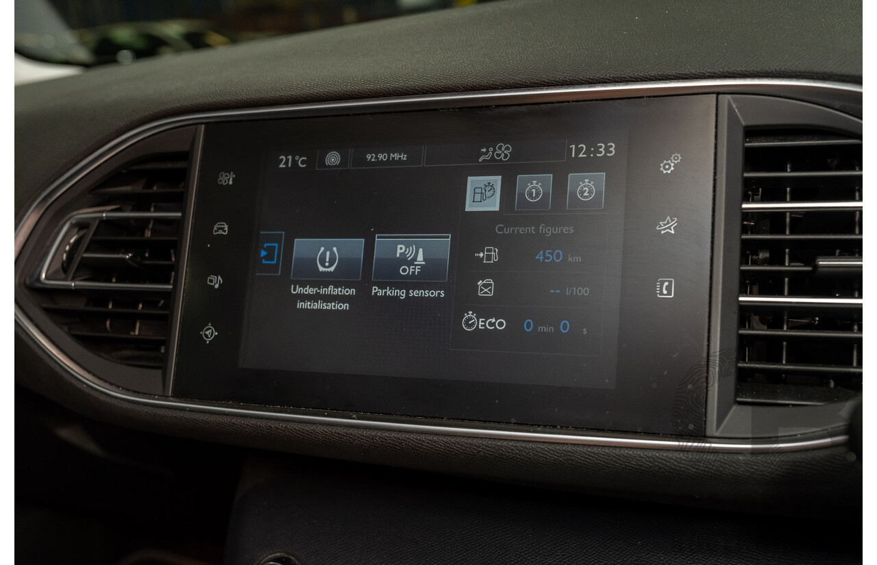 5/2015 Peugeot 308 Allure BLUE HDi T9 5d Hatchback White Turbo Diesel 2.0L