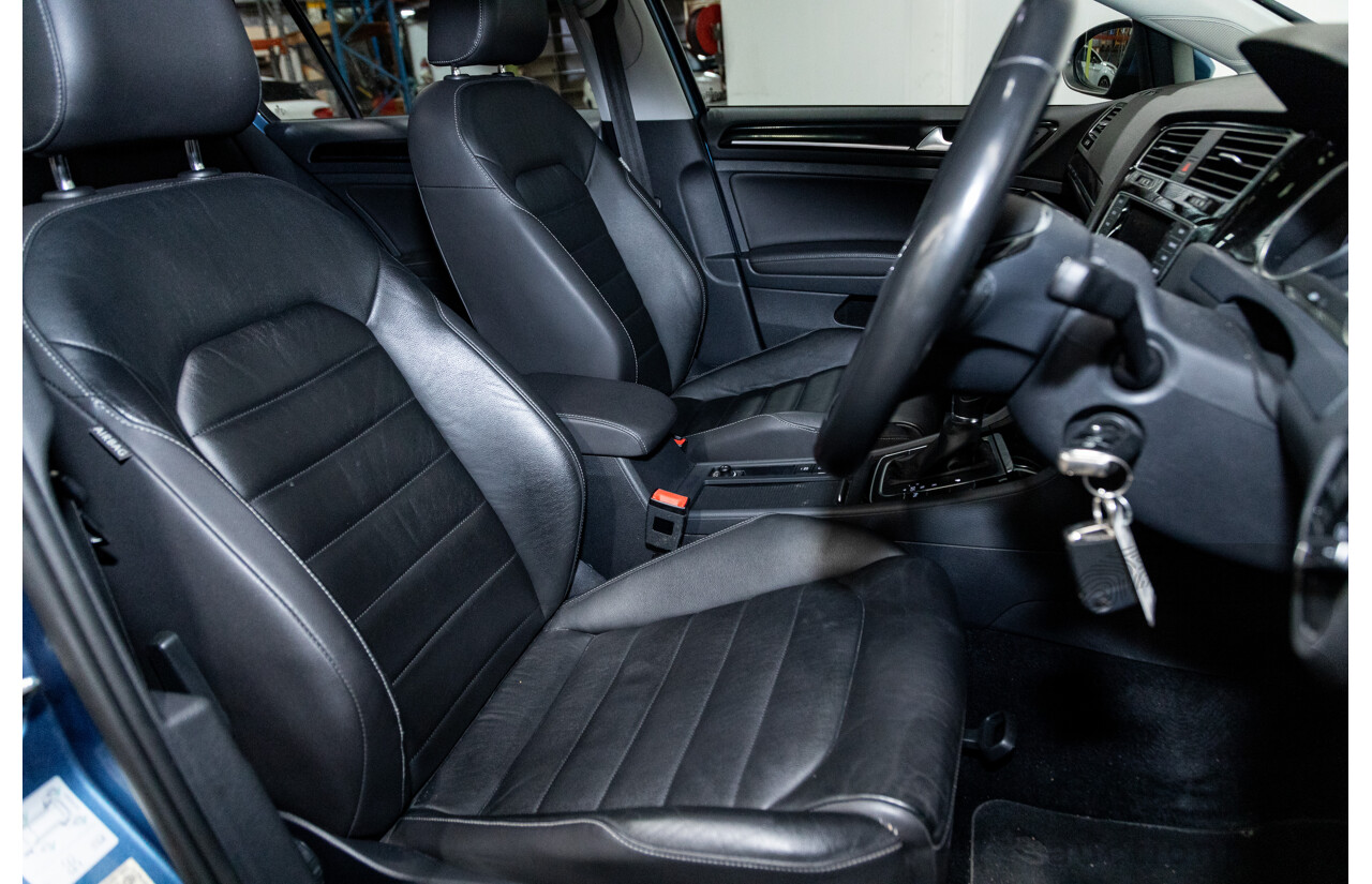 6/2014 Volkswagen Golf 110 TDI Highline AU MK7 MY14.5 5d Hatchback Pacific Blue Metallic Turbo Diesel 2.0L