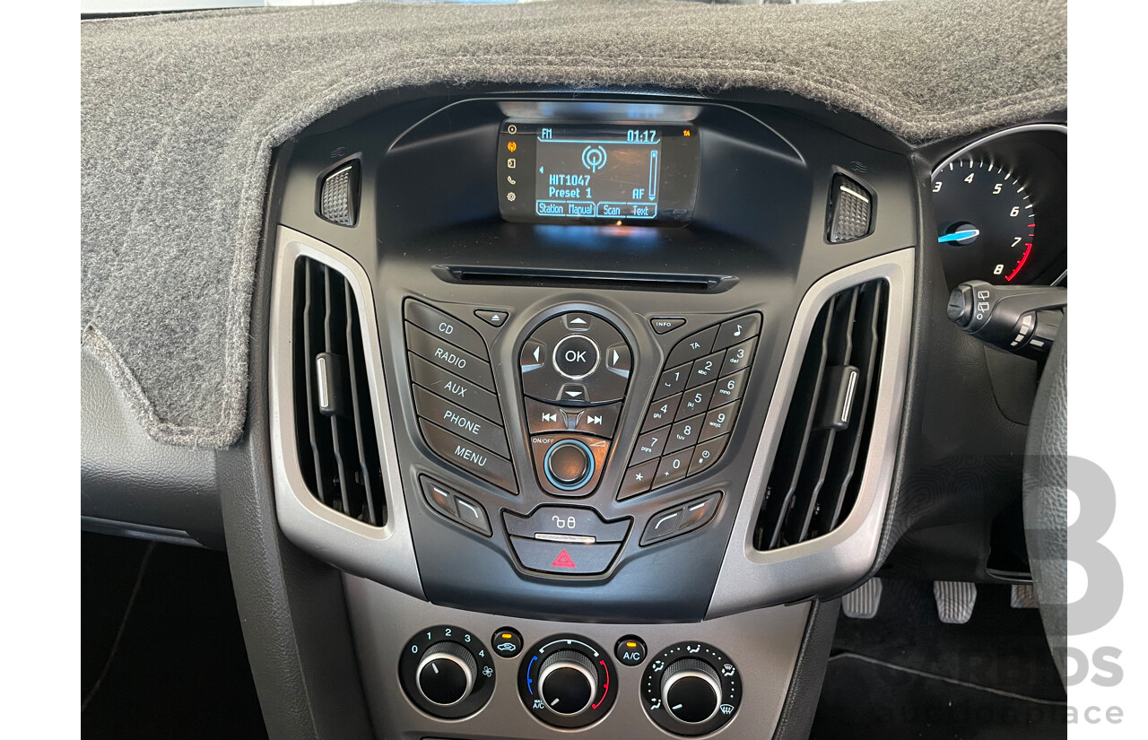 04/2013 Ford Focus TREND FWD LW MK2 5D Hatchback White 2.0L