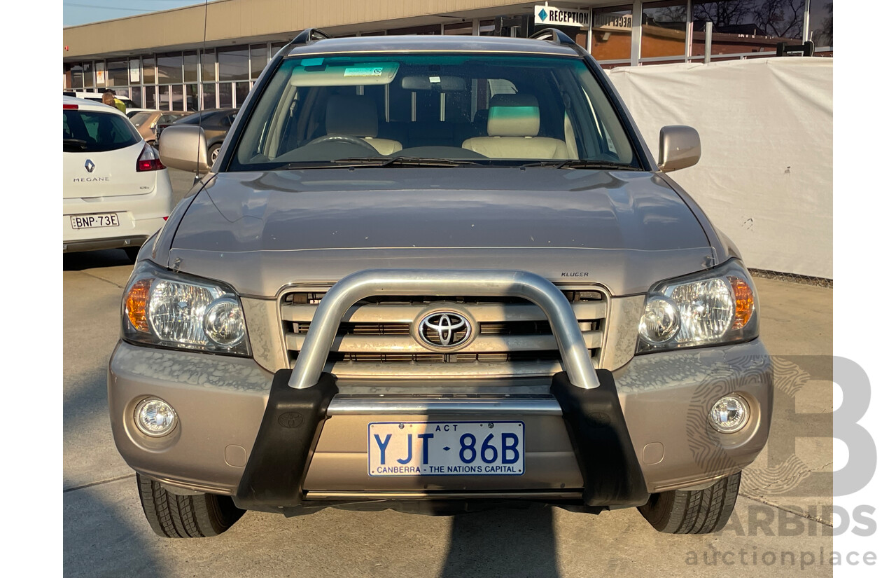 01/2005 Toyota Kluger CVX (4x4) 4WD MCU28R 4D Wagon Gold 3.3L