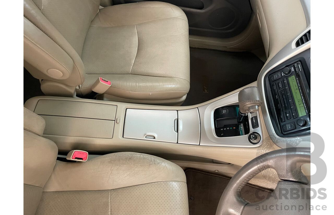 01/2005 Toyota Kluger CVX (4x4) 4WD MCU28R 4D Wagon Gold 3.3L