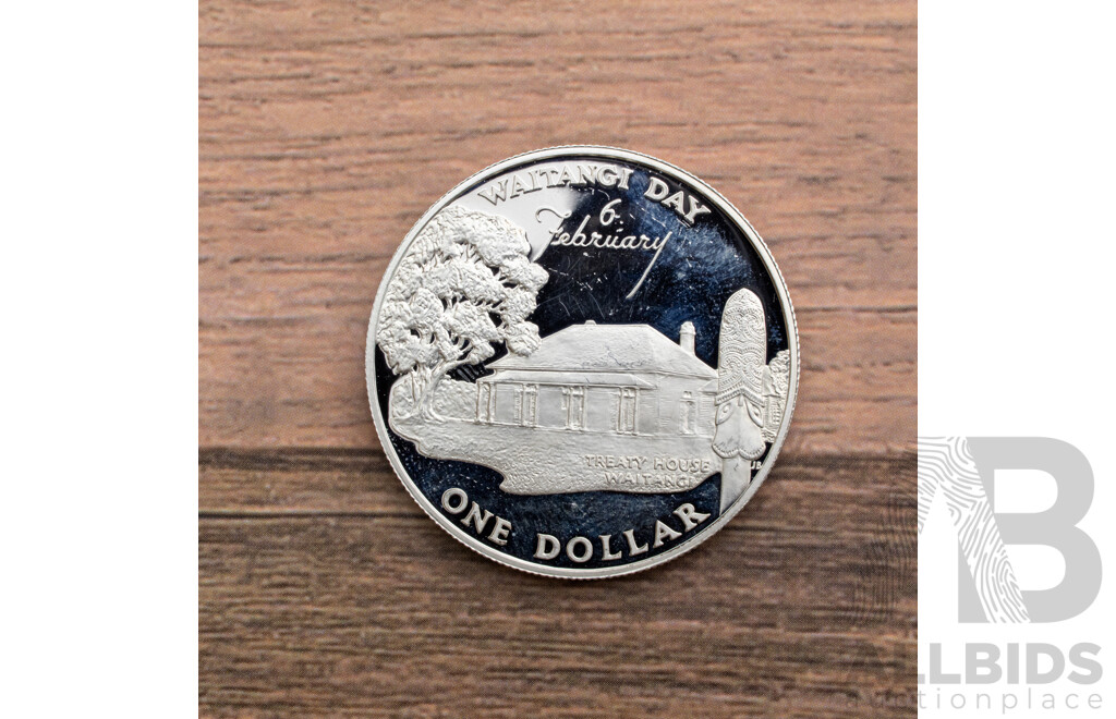 New Zealand 1977 Silver One Dollar, Waitangi Day .925