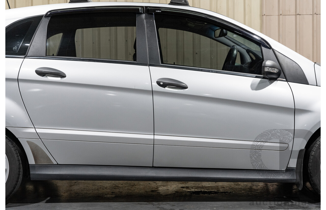 10/2007 Mercedes Benz B180 CDI 245 07 Upgrade 5d Hatchback Polar Silver Metallic Turbo Diesel 2.0L