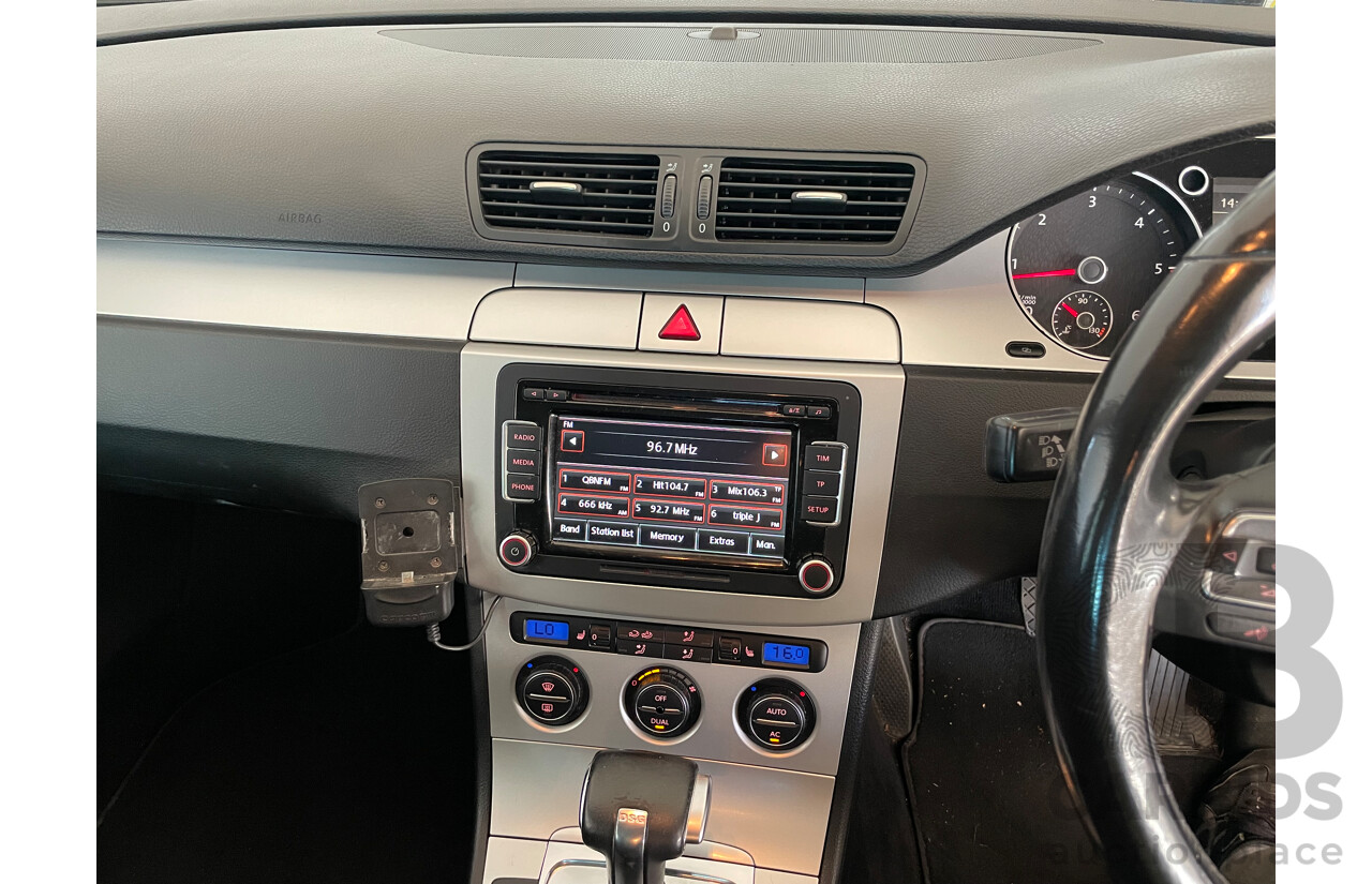 12/2009 Volkswagen Passat 125 TDI FWD 3C MY09 UPGRADE 4D Wagon White 2.0L