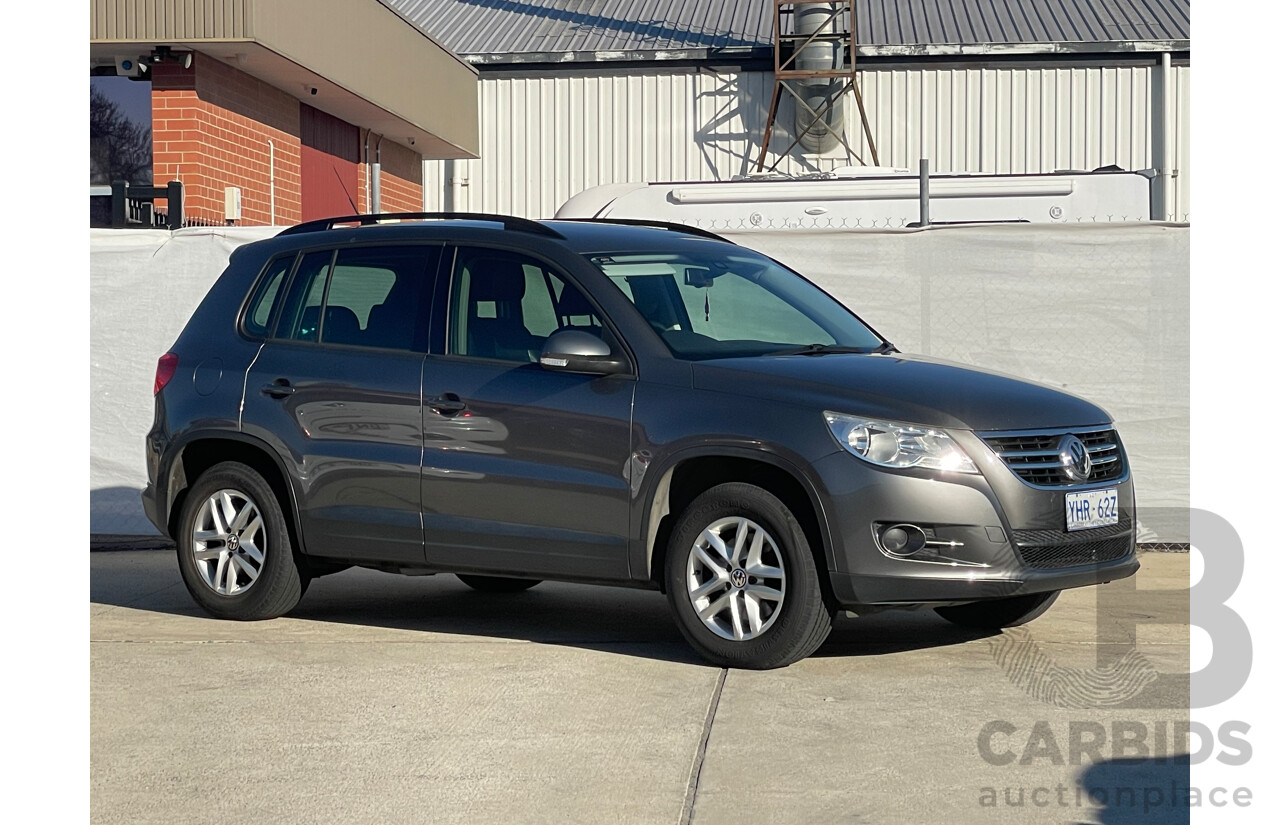 05/2011 Volkswagen Tiguan 125 TSI 4x4 5NC MY11 4D Wagon Grey 2.0L