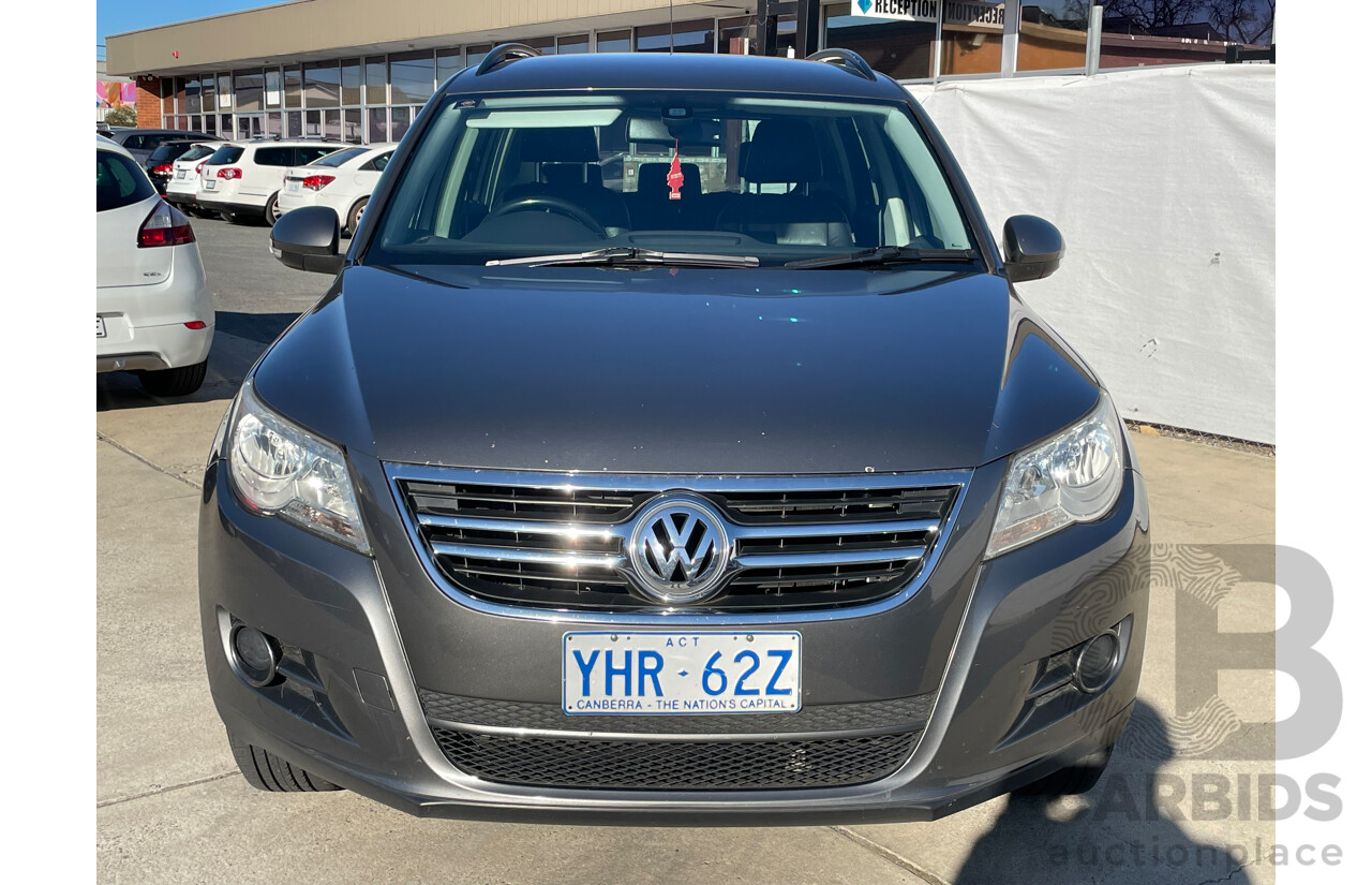 05/2011 Volkswagen Tiguan 125 TSI 4x4 5NC MY11 4D Wagon Grey 2.0L