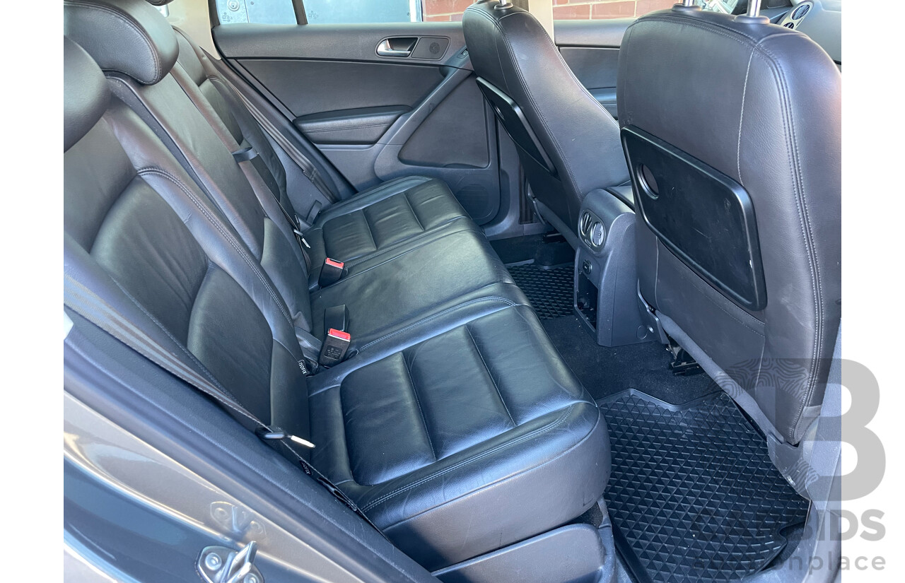 05/2011 Volkswagen Tiguan 125 TSI 4x4 5NC MY11 4D Wagon Grey 2.0L