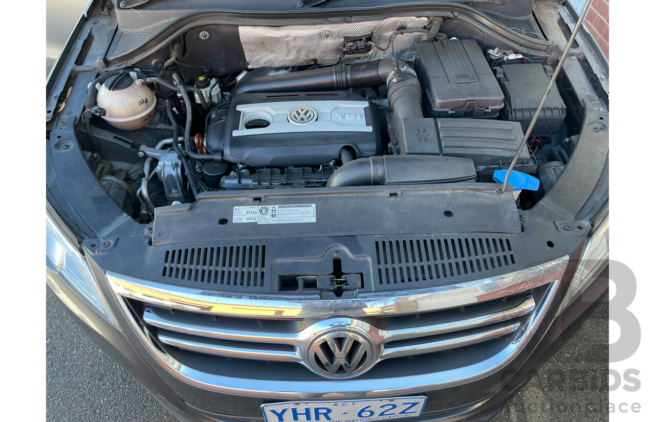 05/2011 Volkswagen Tiguan 125 TSI 4x4 5NC MY11 4D Wagon Grey 2.0L