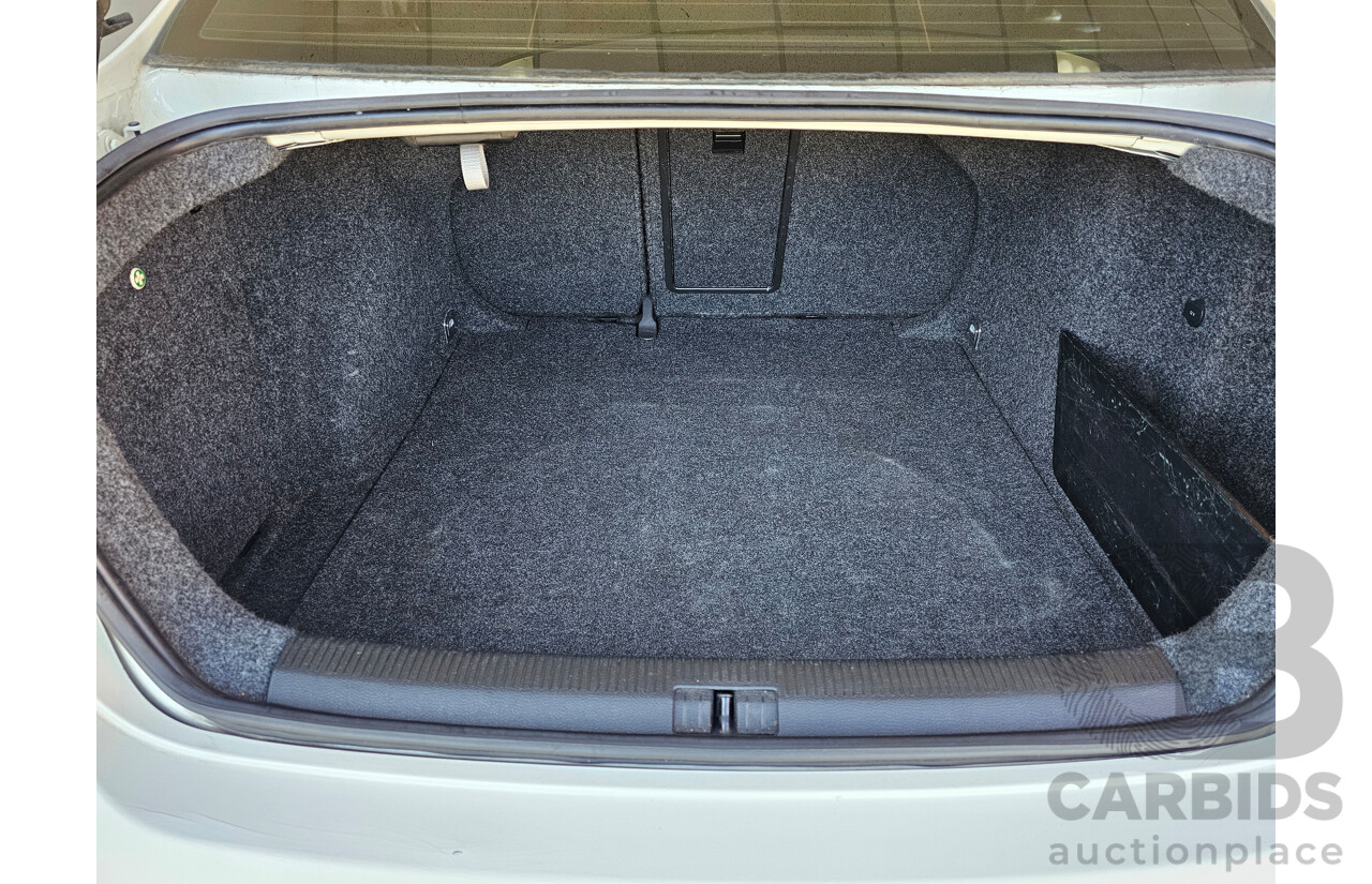 6/2006 Volkswagen Jetta 2.0 FSI 1KM 4d Sedan White 2.0L