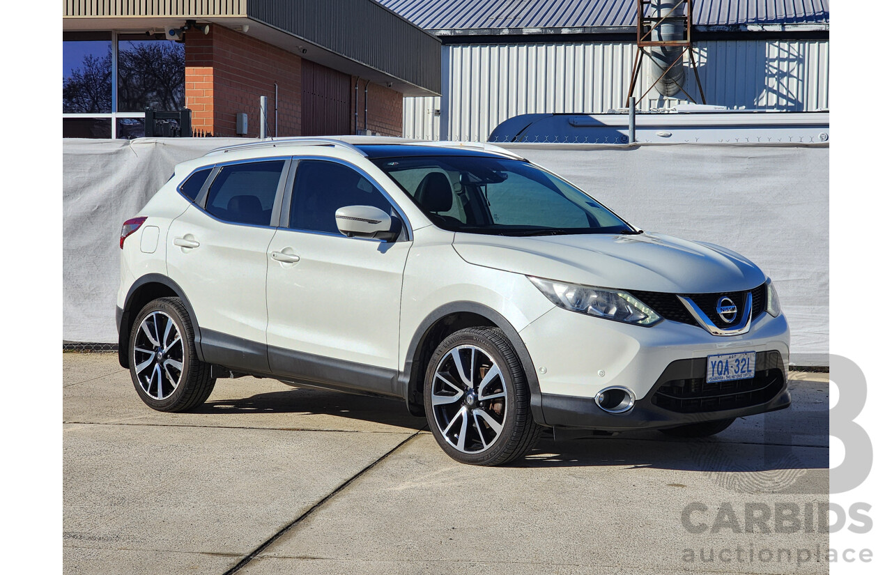 09/2015 Nissan Qashqai TL FWD J11 4D Wagon White 1.6L