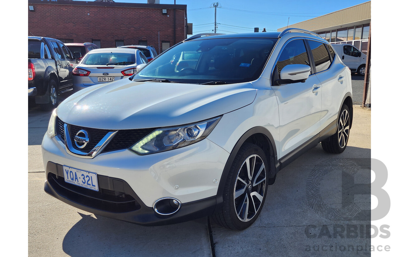 09/2015 Nissan Qashqai TL FWD J11 4D Wagon White 1.6L