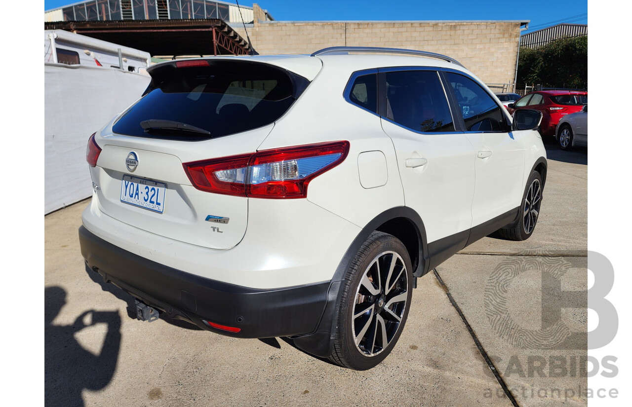 09/2015 Nissan Qashqai TL FWD J11 4D Wagon White 1.6L