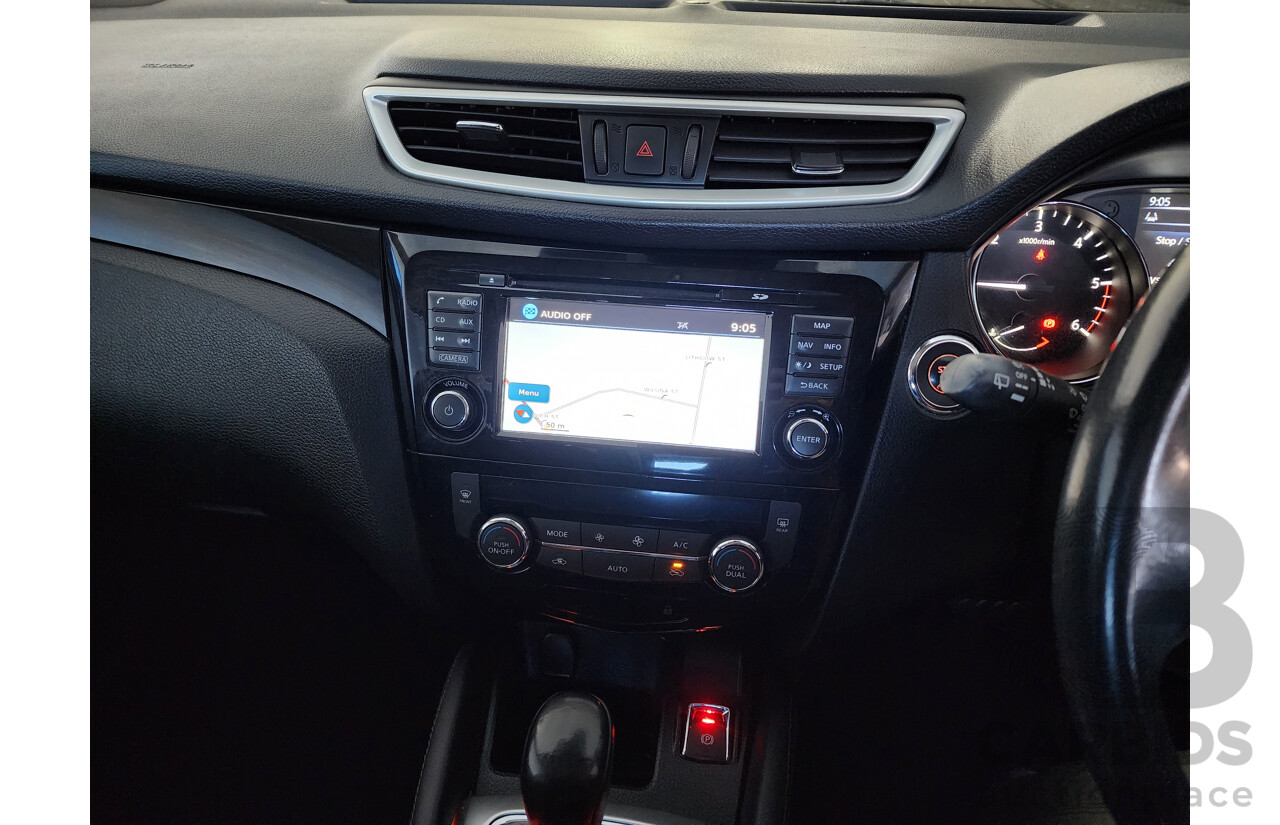 09/2015 Nissan Qashqai TL FWD J11 4D Wagon White 1.6L