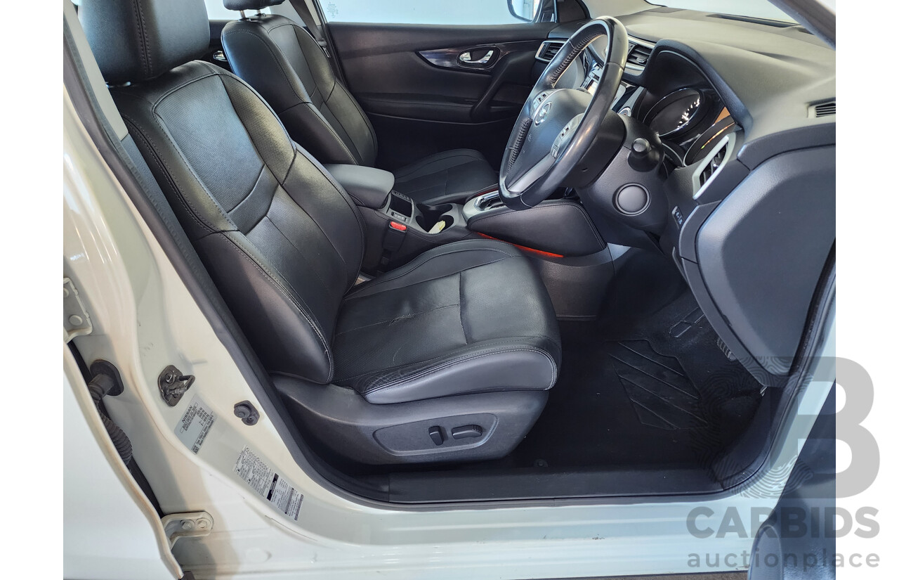09/2015 Nissan Qashqai TL FWD J11 4D Wagon White 1.6L