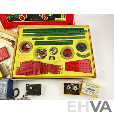 Vintage Buz Builder Set Number Five with Boxed Meccano Magic Clockwork Motor