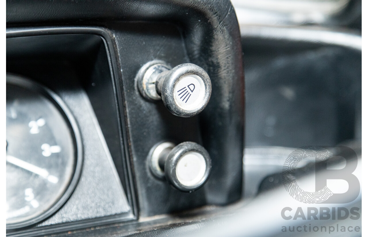 1/1971 BMW 1602 2d Coupe Inka Orange 1.6L